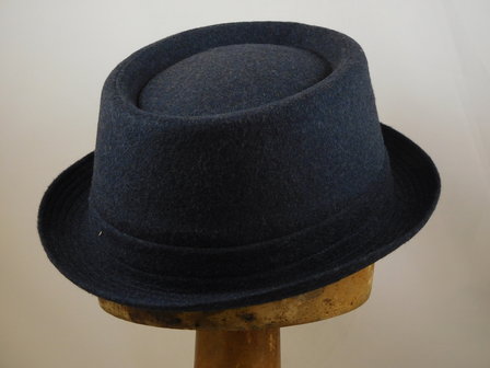 Jos van Dijck Pork Pie wol tweed blauw