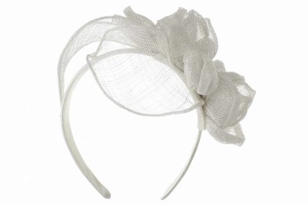 seeberger haarversiering bloem sinamay white