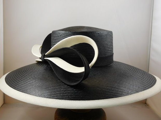 Whiteley Occasion Hat Parasisal Wide Brim Black/White
