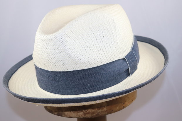 Jose Signes Panama Bespoke Cuenca BLINCHADO