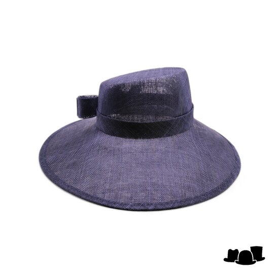 maddox occasion hat asymmetric bol sinamay dubbel strik navy