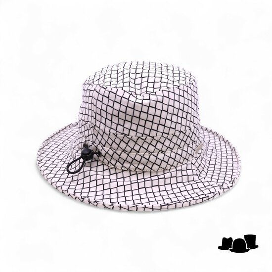 seeberger regenhoed with graphic pattern carol black and white