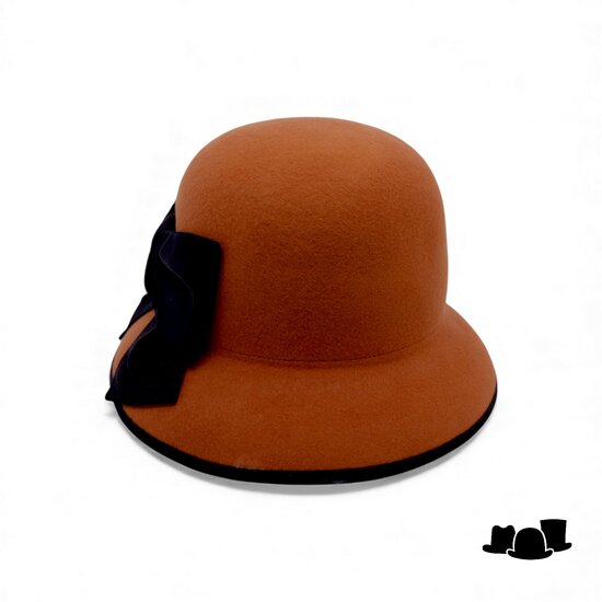bedacht pot hoed met strik cirdan wolvilt oranje