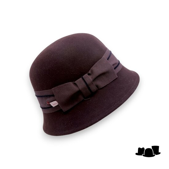 bedacht pot hoed lint met strik damrod bruin