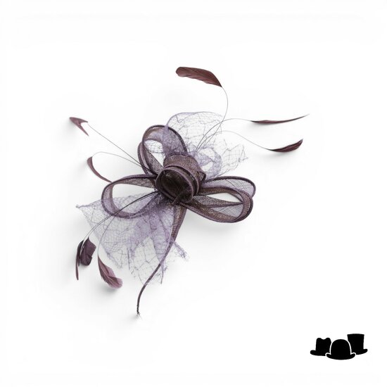 eigen atelier bespoke haarversiering fiorella sinamay voile veren dark taupe