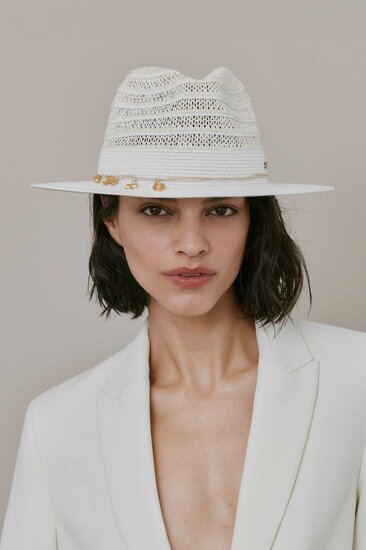 seeberger fedora seashells papierstro wit zand