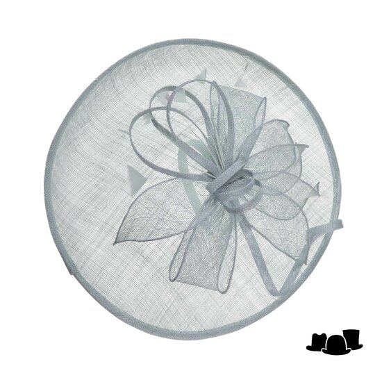 seeberger fascinator disc wanda sinamay  licht blauw