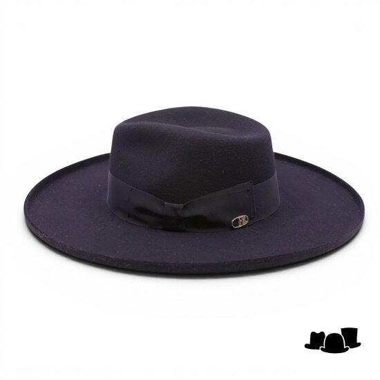 fernandez y roche fedora olivo worden pencil roll wolvilt black