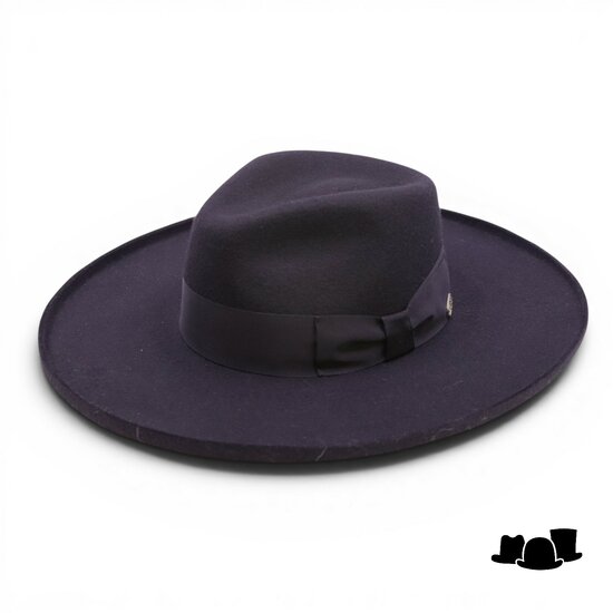 fernandez y roche fedora olivo worden pencil roll wolvilt black