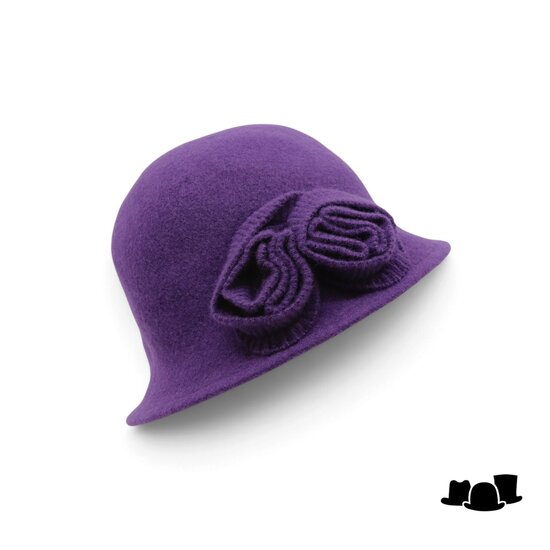 seeberger cloche wool knitted flower garnet