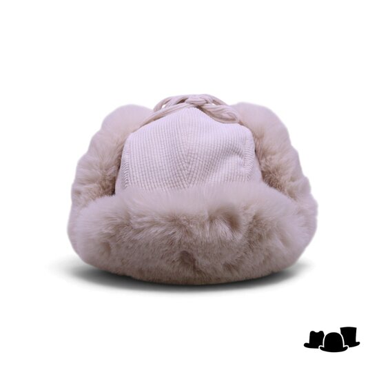 bedacht pilotenmuts chapka ivory