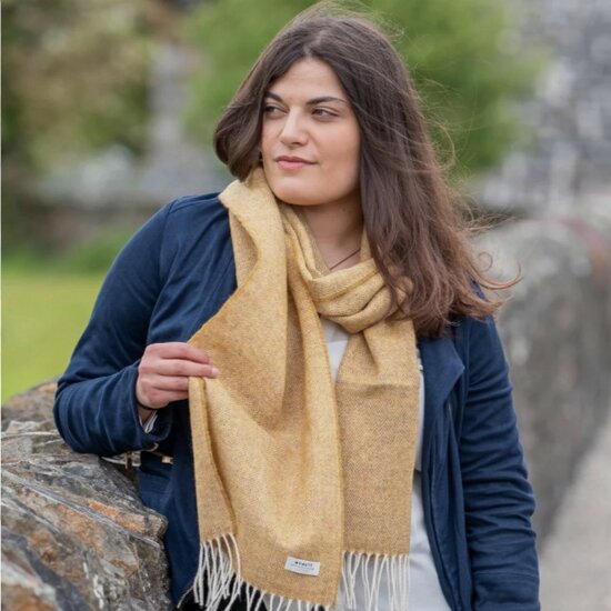 mcnutt of donegal irish wool scarf visgraat mead