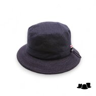 bedacht bucket elton black