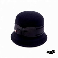 bedacht pot hoed lint met strik damrod zwart