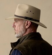 akubra tablelands sand