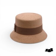 jos van dijck bucket hat valerie cellullose camel