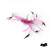 eigen atelier bespoke haarversiering veren hot pink