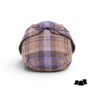 city sport engelse pet 9 met oorklep british tweed ruit camel blauw