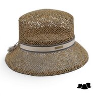 seeberger cloche seagrass strohoed