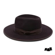 panizza fedora latina 27 plainsburry haarvilt brown