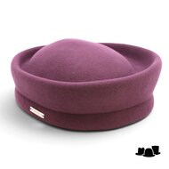 seeberger pillbox wolvilt burgundy