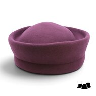 seeberger pillbox wolvilt burgundy
