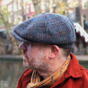 Welke hoedkleur past bij uw winterjas? 6 klassieke combinaties uitgelegd