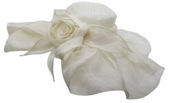jos van dijck gelegenheidshoed plisse rand roos sinamay ivory