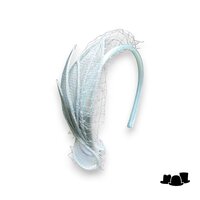 seeberger haarversiering diadeem ella sinamay en voile lichtblauw