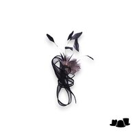 eigen atelier bespoke haarversiering  veren bloem parel zwart