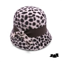 jos van dijck pothoed kaat haarvilt animal print